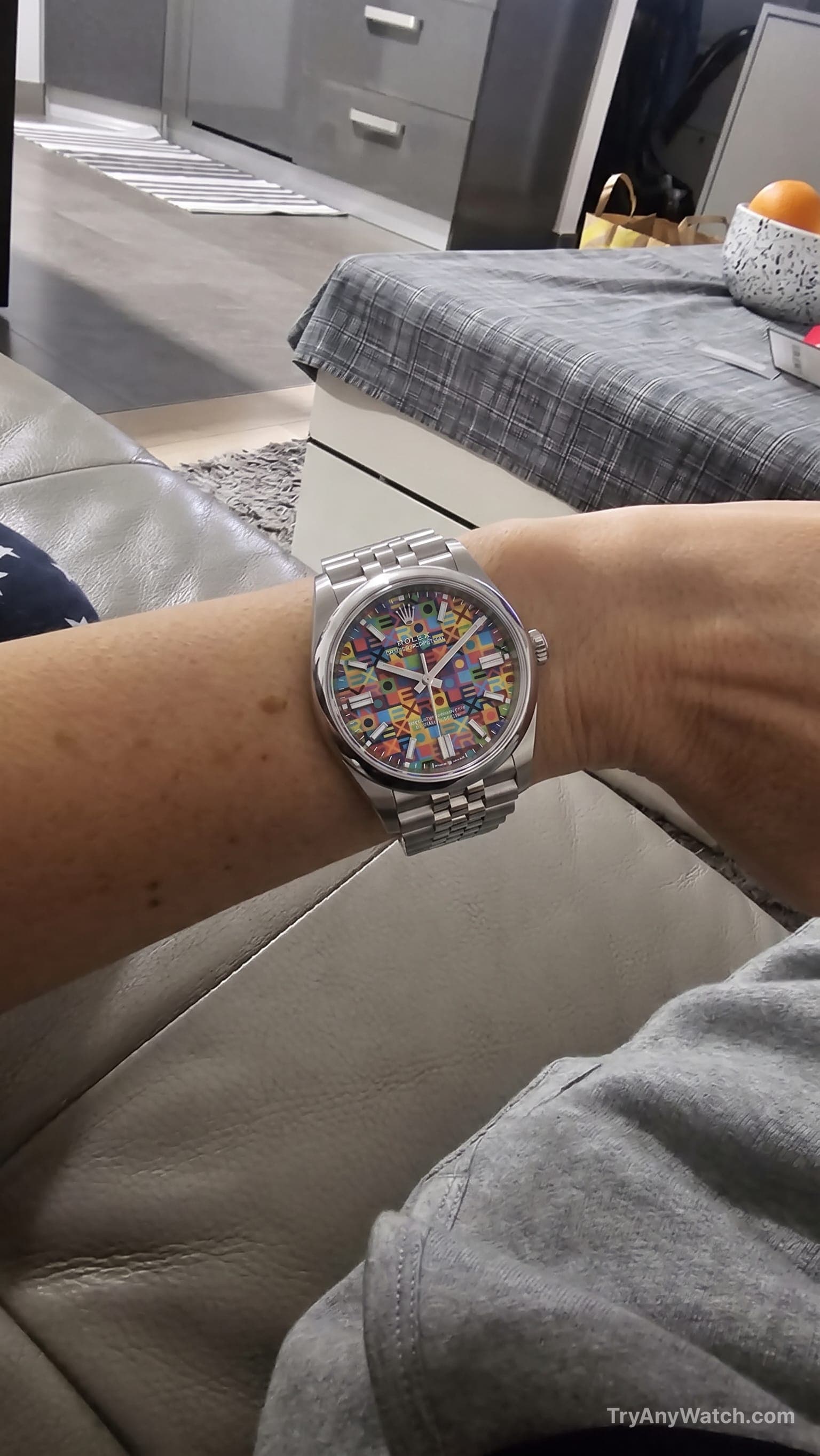 Rolex Oyster Perpetual 36 "Jubilee Dial" try-on.