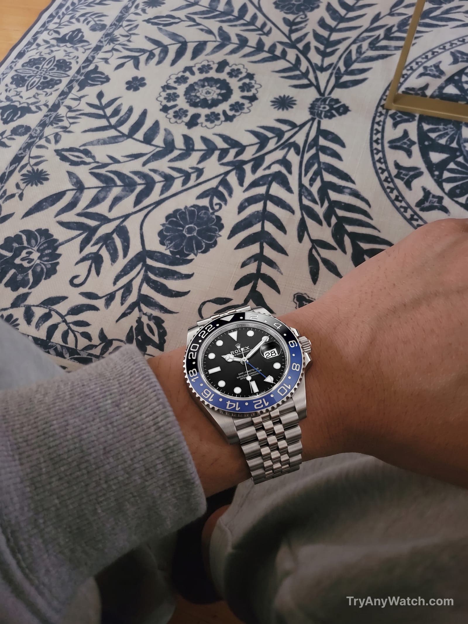 Rolex GMT-Master II “Batman” try-on.